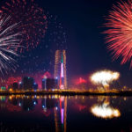 girl-with-sunglasses-selfie